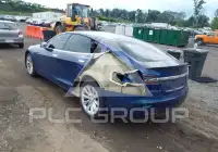 2018 Tesla Model S фото
