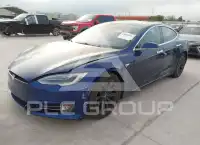 2018 Tesla Model S фото