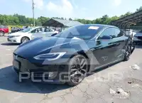 2018 Tesla Model S фото