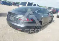 2018 Tesla Model S photo