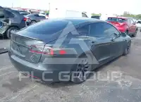 2018 Tesla Model S фото
