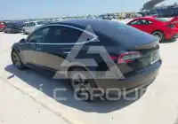 2018 Tesla Model 3 фото