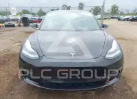 2018 Tesla Model 3 фото