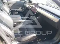 2018 Tesla Model 3 фото
