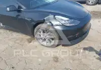 2018 Tesla Model 3 фото