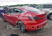 2018 Tesla Model 3 фото