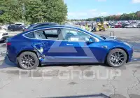 2018 Tesla Model 3 фото