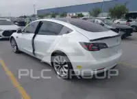 2018 Tesla Model 3 фото