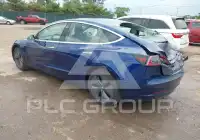 2018 Tesla Model 3 фото