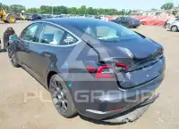 2018 Tesla Model 3 фото