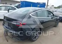 2018 Tesla Model 3 фото