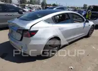 2018 Tesla Model 3 фото