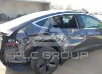 2018 Tesla Model 3 фото