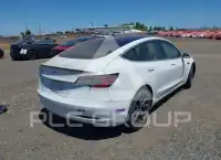 2018 Tesla Model 3 photo