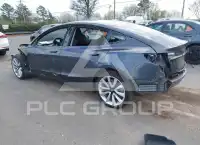 2018 Tesla Model 3 фото