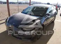 2018 Tesla Model 3 фото