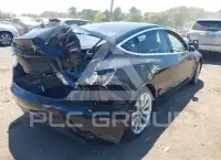 2018 Tesla Model 3 фото