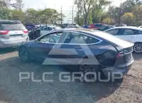 2018 Tesla Model 3 фото
