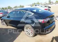 2018 Tesla Model 3 фото