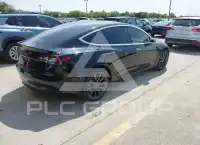2018 Tesla Model 3 фото