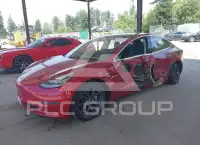 2018 Tesla Model 3 фото