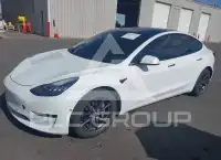 2018 Tesla Model 3 фото