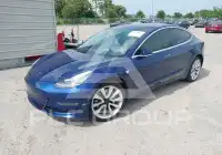 2018 Tesla Model 3 photo