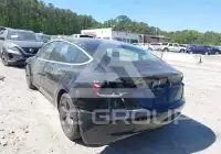 2018 Tesla Model 3 фото