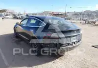 2018 Tesla Model 3 фото
