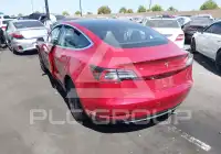 2018 Tesla Model 3 фото