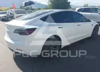 2018 Tesla Model 3 фото