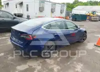 2018 Tesla Model 3 фото