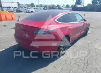 2018 Tesla Model 3 фото
