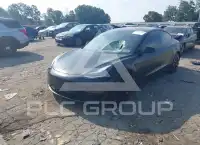2018 Tesla Model 3 фото