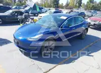 2018 Tesla Model 3 фото