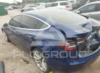 2018 Tesla Model 3 фото