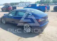 2018 Tesla Model 3 фото
