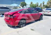 2018 Tesla Model 3 фото
