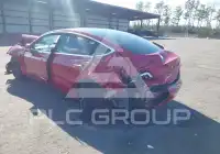 2018 Tesla Model 3 фото