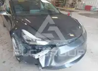 2018 Tesla Model 3 фото