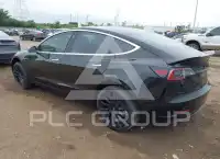 2018 Tesla Model 3 фото