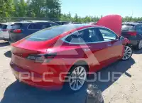 2018 Tesla Model 3 фото