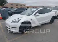 2018 Tesla Model 3 фото