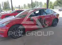 2018 Tesla Model 3 фото