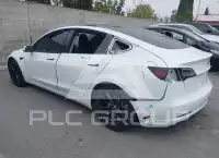 2018 Tesla Model 3 фото