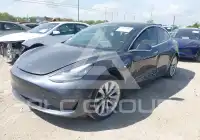 2018 Tesla Model 3 фото