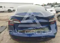 2018 Tesla Model 3 фото