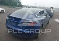 2018 Tesla Model 3 фото