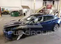2018 Tesla Model 3 фото