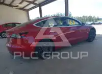 2018 Tesla Model 3 фото